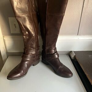 Elegant Brown Leather Riding Boots